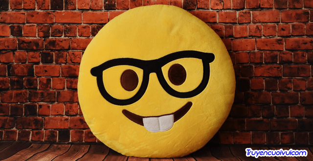 Thư ký gọi sếp bằng ‘cụ’ 		